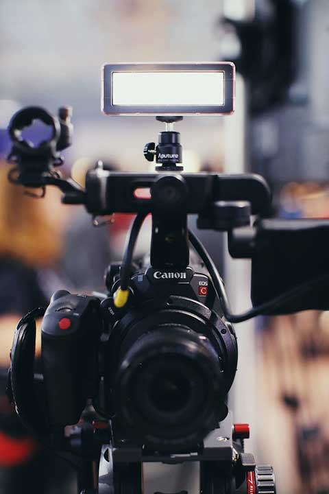 black-canon-dslr-camera-in-selective-focus-photography